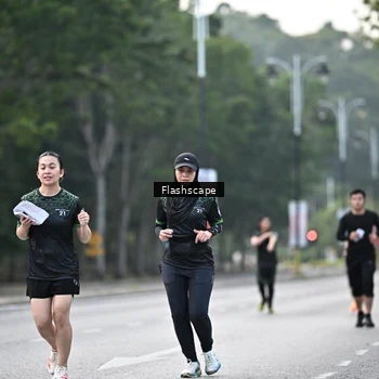 Runner Photo 8368848