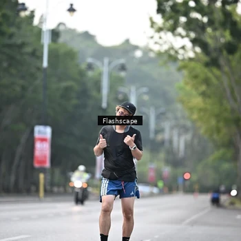 Runner Photo 8369004