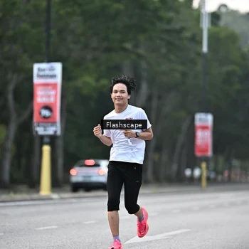Runner Photo 8369059