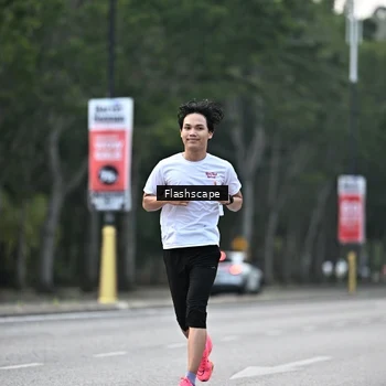Runner Photo 8369068