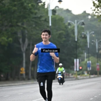 Runner Photo 8369115