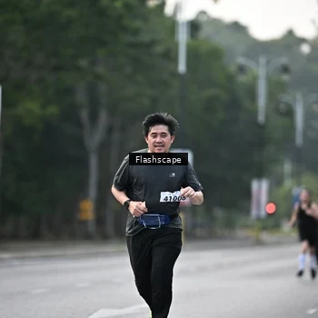Runner Photo 8369300