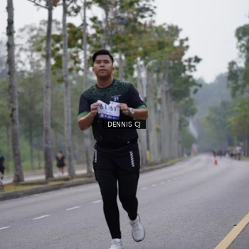 Runner Photo 8369445