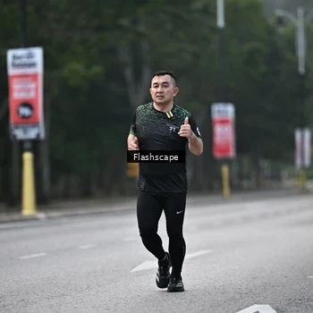 Runner Photo 8369626
