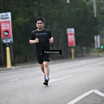 Runner Photo 8369676