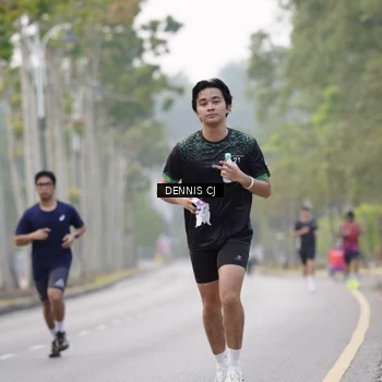 Runner Photo 8369883