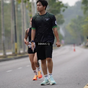 Runner Photo 8370076