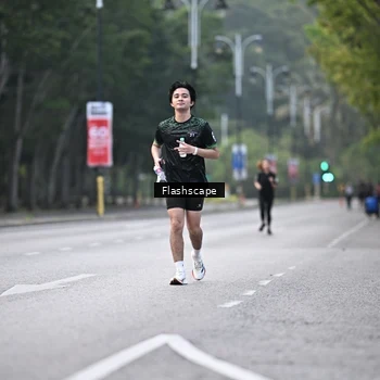 Runner Photo 8370119