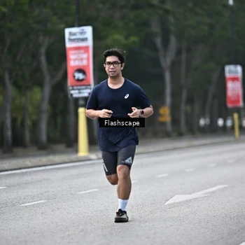 Runner Photo 8370270