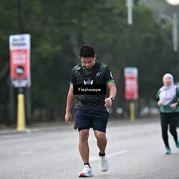 Runner Photo 8370334