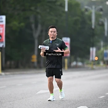 Runner Photo 8370424