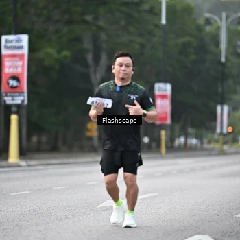 Runner Photo 8370432