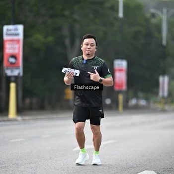 Runner Photo 8370440