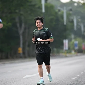 Runner Photo 8370534
