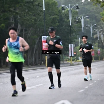 Runner Photo 8370536