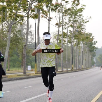 Runner Photo 8370674