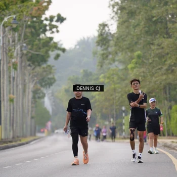 Runner Photo 8370715
