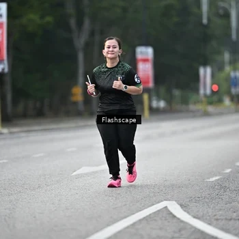Runner Photo 8370735