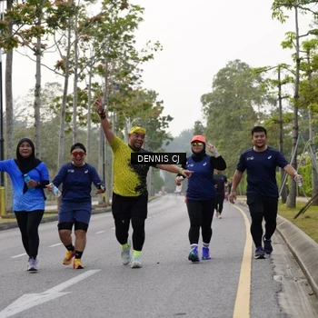 Runner Photo 8370801