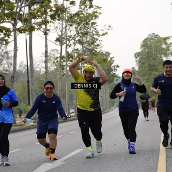 Runner Photo 8370824