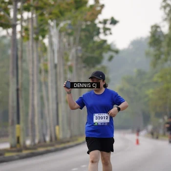 Runner Photo 8370926