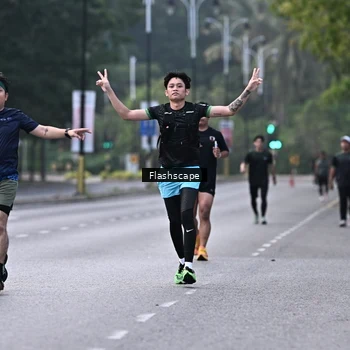 Runner Photo 8370927