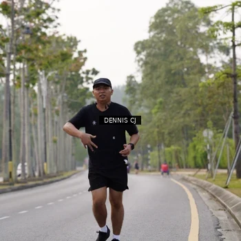 Runner Photo 8370975