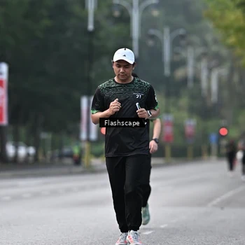 Runner Photo 8370994