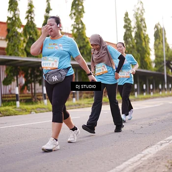 Runner Photo 8371000