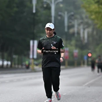 Runner Photo 8371004