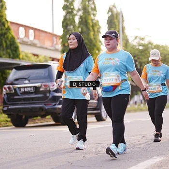 Runner Photo 8371009