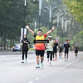Runner Photo 8371075