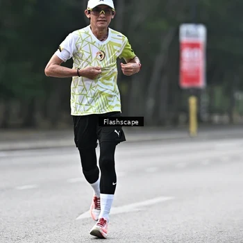 Runner Photo 8371096