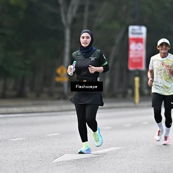 Runner Photo 8371098