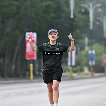 Runner Photo 8371116