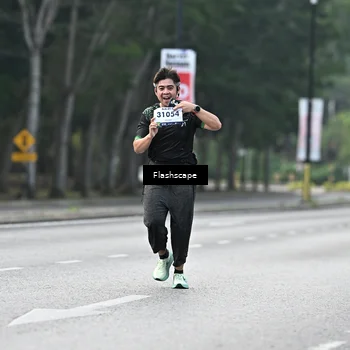 Runner Photo 8371143