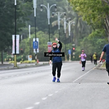 Runner Photo 8371146