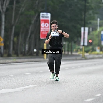 Runner Photo 8371149