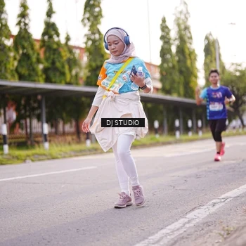 Runner Photo 8371152