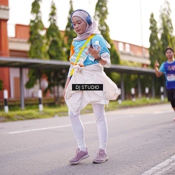 Runner Photo 8371166
