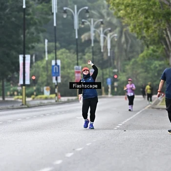 Runner Photo 8371171