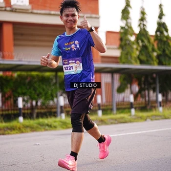 Runner Photo 8371226