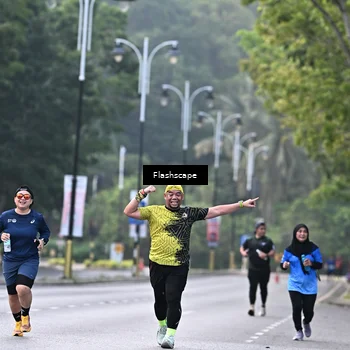 Runner Photo 8371234