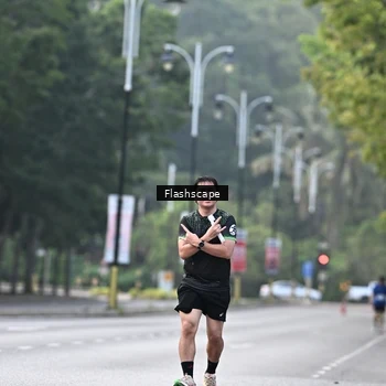 Runner Photo 8371272