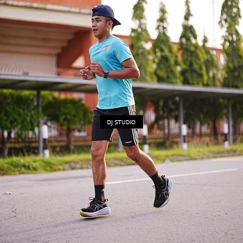 Runner Photo 8371281