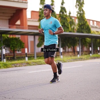Runner Photo 8371285