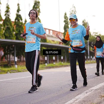 Runner Photo 8371342