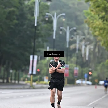Runner Photo 8371345