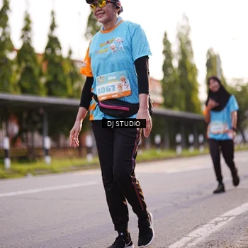 Runner Photo 8371372