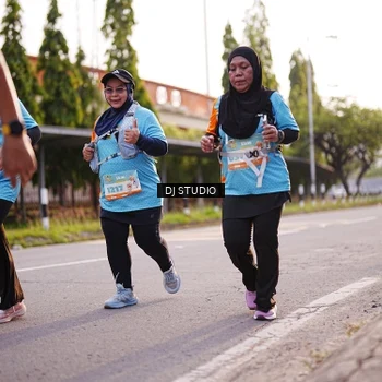 Runner Photo 8371496